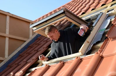Pose de fenêtres de toit Velux à Lafage